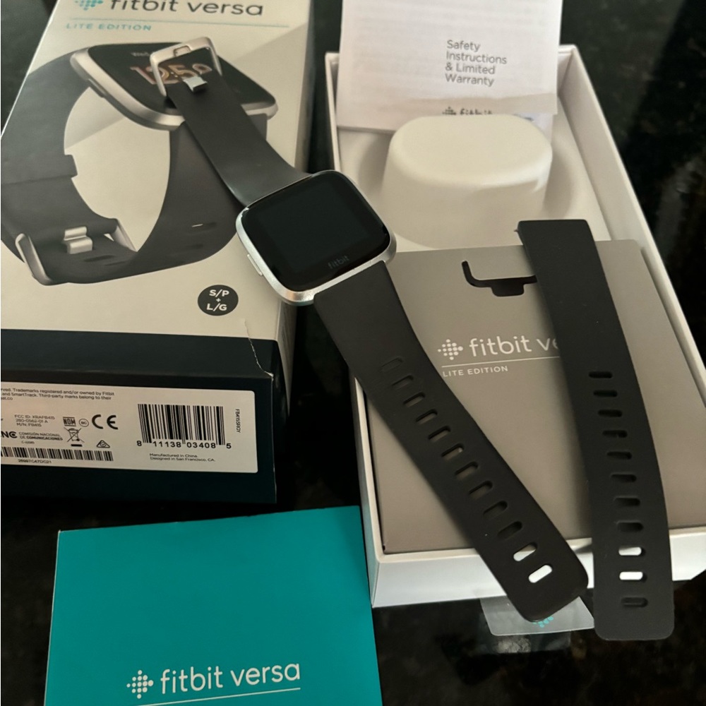 Fitbit Versa Lite - image 5